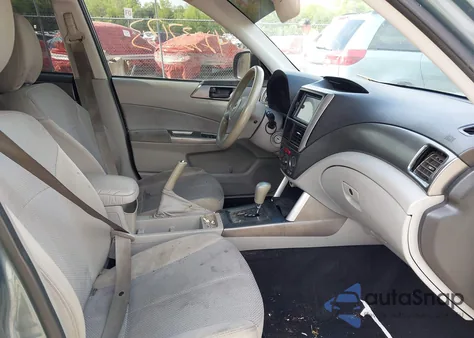 2011 Subaru Forester 2.5X z USA, uszkodzony, nr VIN JF2SHABC4BH741353